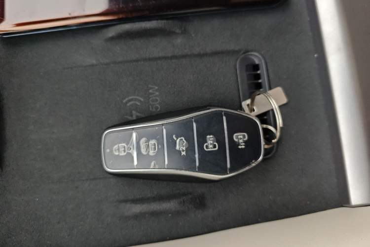 Used BYD Xia 2025 DM-i 1.5T 180km Beyond Edition
