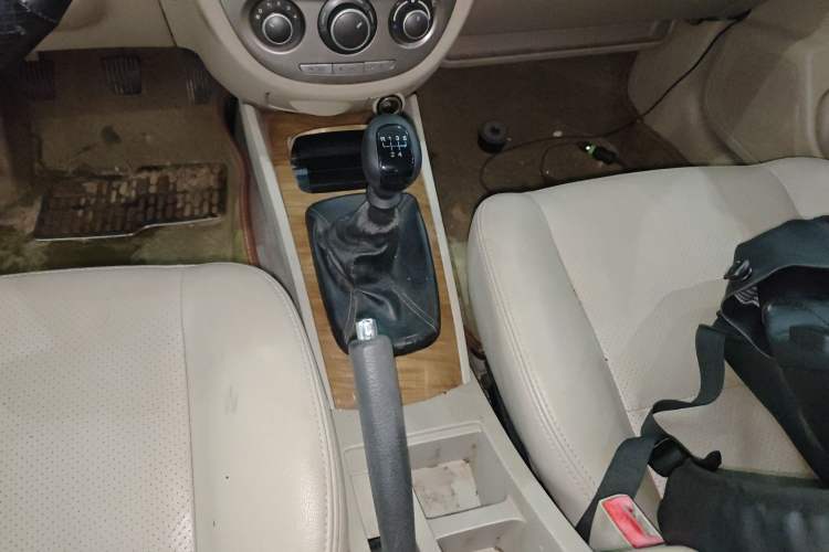 Used Buick Excelle 2015 1.5L Manual Luxury Model
