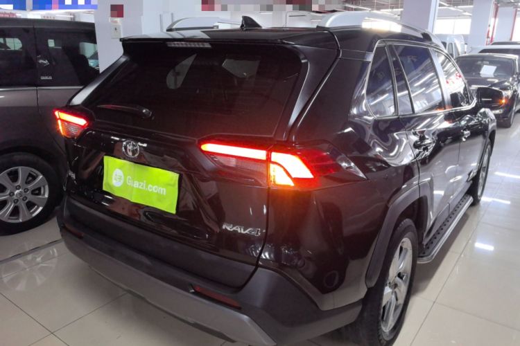 Used Toyota RAV4 2020 2.0L CVT Two-Wheel Drive Fashion Edition
