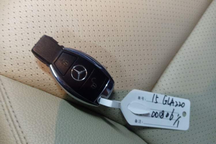 Used Mercedes-Benz GLA 2015 GLA 220 4MATIC Fashion Model