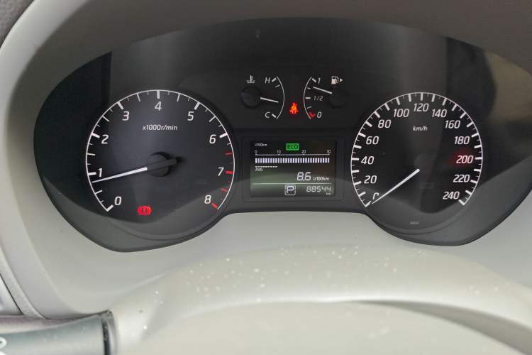 Used Nissan Sylphy 2014 1.6XV CVT Deluxe Edition