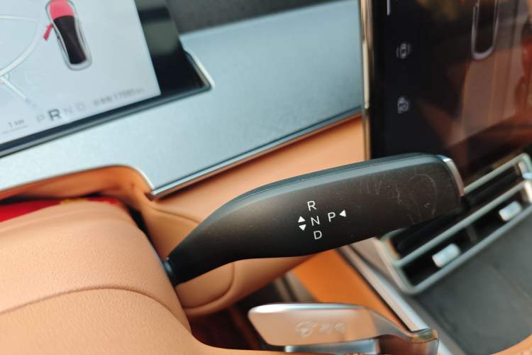 TDK.VehicleDetails.img