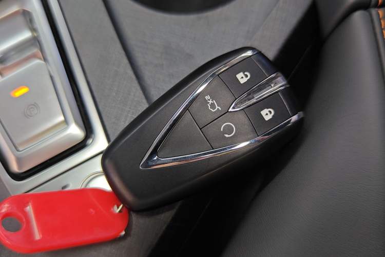 Used Changan UNI-V 2023 1.5T Prestige Model
