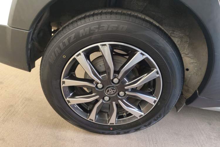 Used Toyota YARiS L 2021 X-Trail 1.5L CVT Luxury Edition
