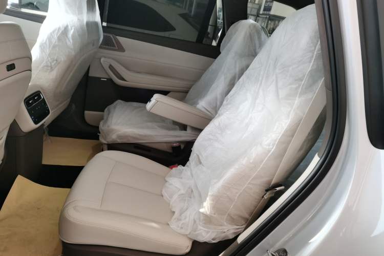 Used Denza N8L 2025 Prestige Version