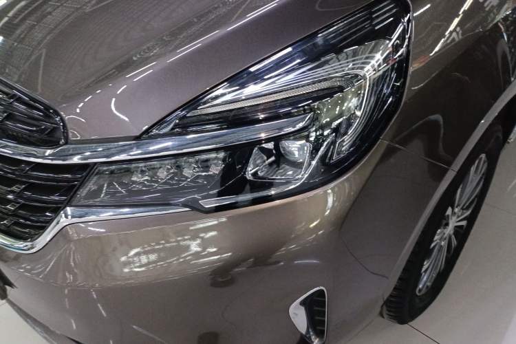 Used Buick GL8 2021 Land Cruiser Executive Class 652T Luxury Model