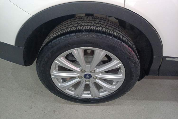 Used Ford Kuga 2017 EcoBoost 180 Two-Wheel-Drive Luxury Wing Edition
