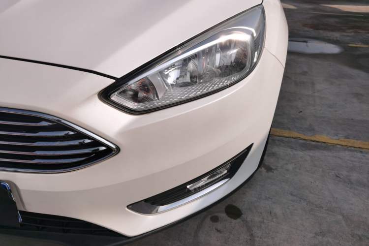 Used Ford Focus 2015 Sedan 1.6L Automatic Trend Model
