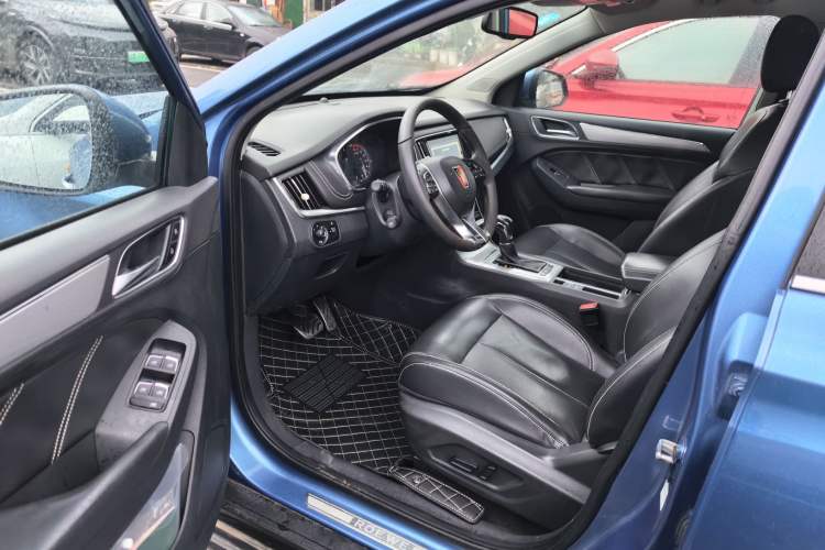 Used Roewe RX5 2016 30T Two-Wheel Drive Automatic Internet Smart Edition