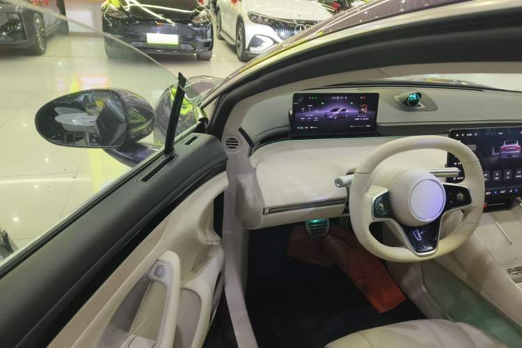 Used Hima Luxeed S7 2024 Pro Rear-Drive Long-Range Version
