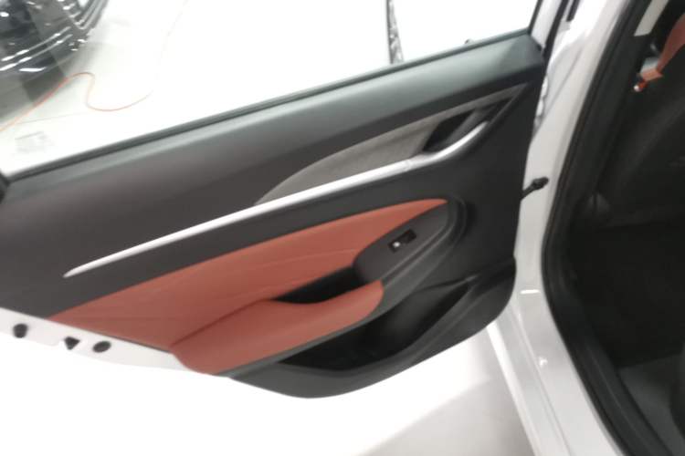 Used Changan Eado 2024 PLUS Blue Whale NE 1.4T GDI DCT High-Energy Edition
