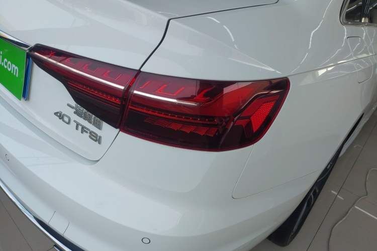 Used Audi A4L 2020 40 TFSI Fashionable and Elegant Model