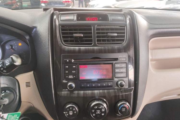 Used Kia Sportage 2013 2.0L Automatic Two-Wheel Drive GL Trim
