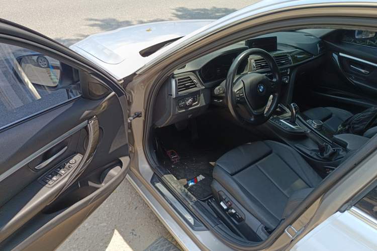 Used BMW 3 Series 2018 320Li Leading Luxury Package