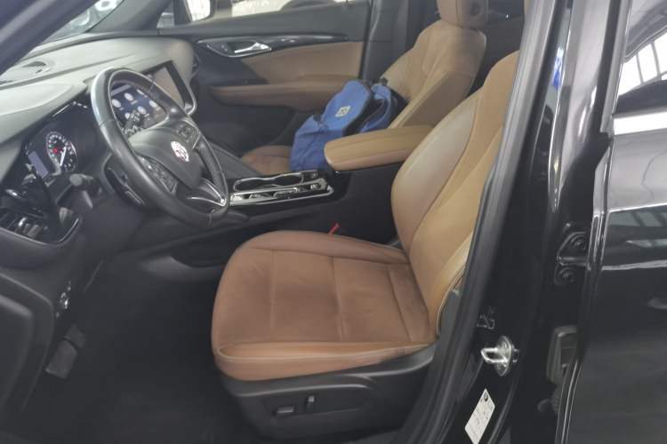 Used Buick Envision 2020 Encore S 652T Two-Wheel Drive Luxury Model
