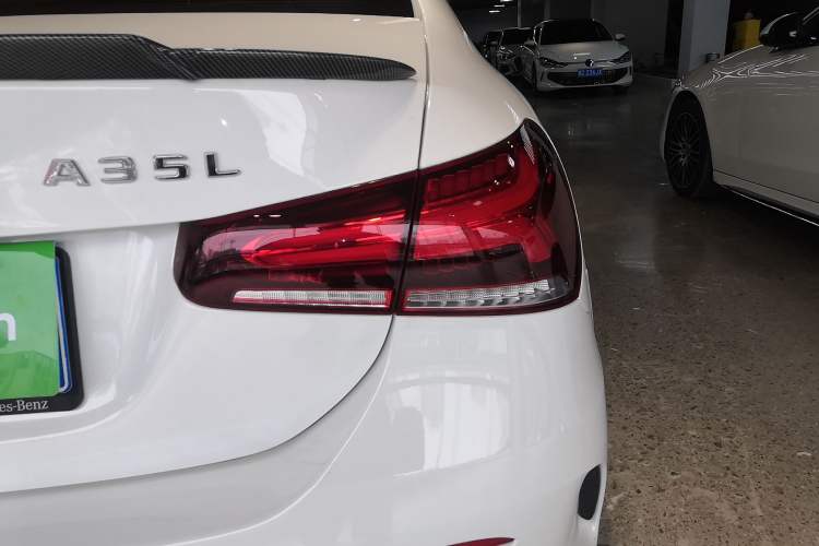 Used Mercedes-Benz A-Class 2022 Revised Version A 200 L Sport Sedan Fashionable Style