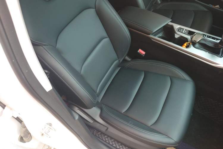 Used Geely Auto Emgrand 2025 4th Generation 1.5L CVT Luxury Version
