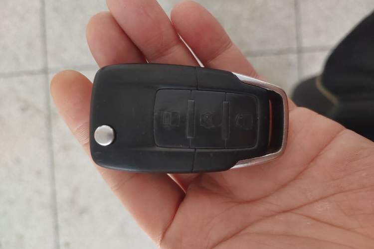 Used  BJ40 2018 40L 2.0T Manual Diesel Four-Wheel Drive Prestige Edition
