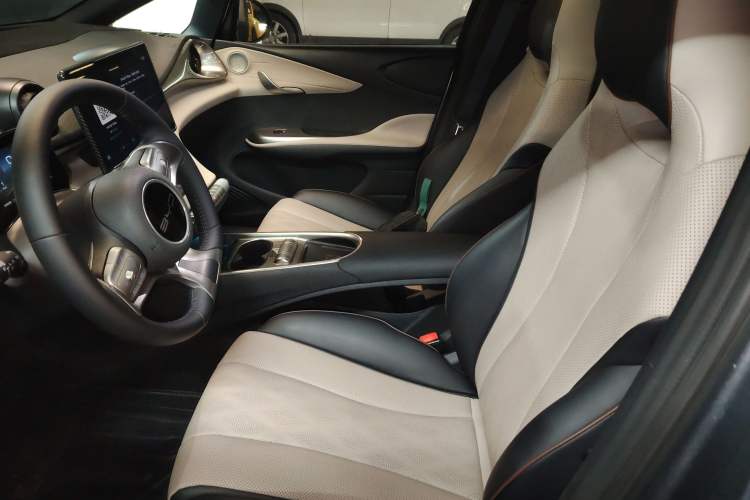 Used BYD Dolphin 2023 420 km Fashion Edition
