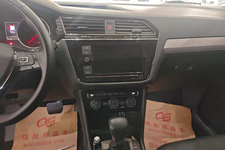 Used Volkswagen Tiguan L 2019 330TSI Automatic Two-Wheel Drive Panoramic Comfort Edition China V Standard
