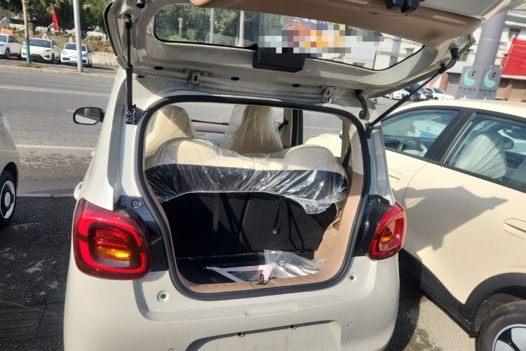 Used Wuling Hongguang MINIEV 2025 Four-Door Version Advanced Edition
