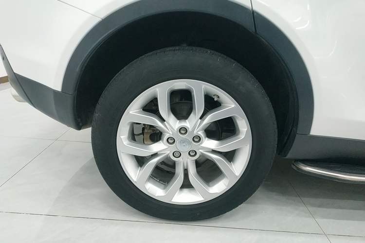 Used Land Rover Discovery Sport 2017 2.0T HSE
