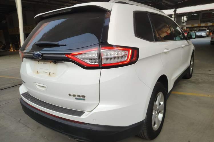 Used Ford Edge 2015 2.0T GTDi Two-Wheel-Drive Elite Edition
