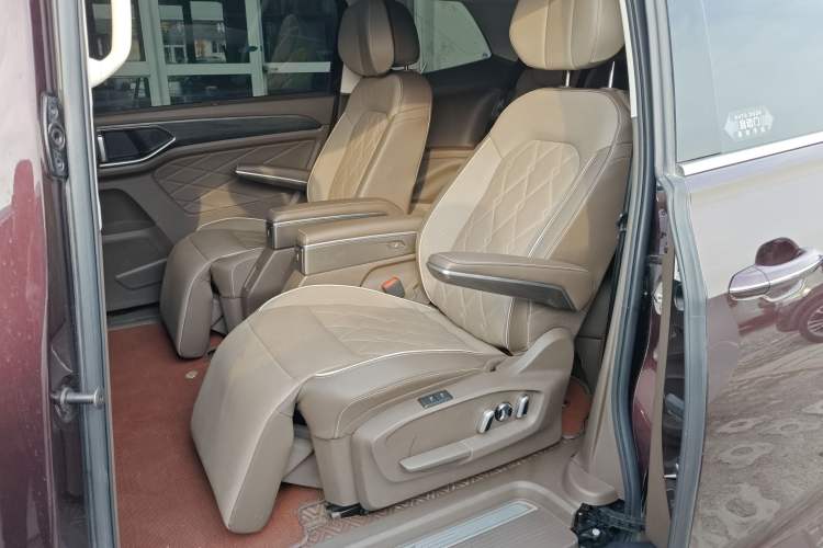 Used Volkswagen Viloran 2023 380TSI Prestige Edition
