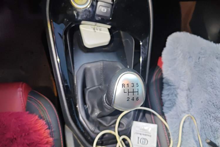 Used Haval H2s 2018 Red-Label 1.5T Manual Comfort Model
