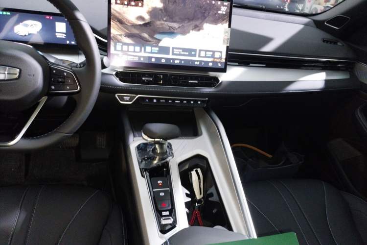 Used Geely Auto Preface 2025 Dongfang Yao 1.5TD Kunlun Edition