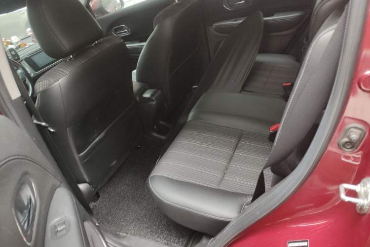 Used Honda Vezel 2015 1.8L CVT 2WD Luxury Model
