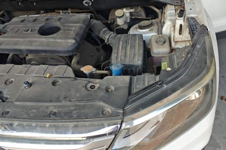 Used Oshan CX70 2016 1.6L Manual Luxury Model
