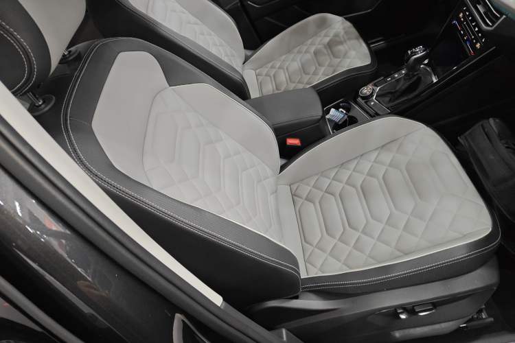 Used Volkswagen Tayron 2023 Revised Version 380TSI All-Wheel Drive R-Line High-Energy Edition
