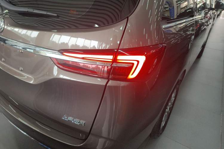 Used Buick GL8 2021 Land Cruiser Executive Class 652T Comfort Model