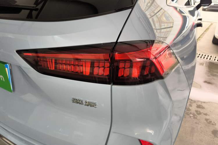 Used Wey Mocha 2021 2.0T Two-Wheel-Drive Ultra-Strong Version
