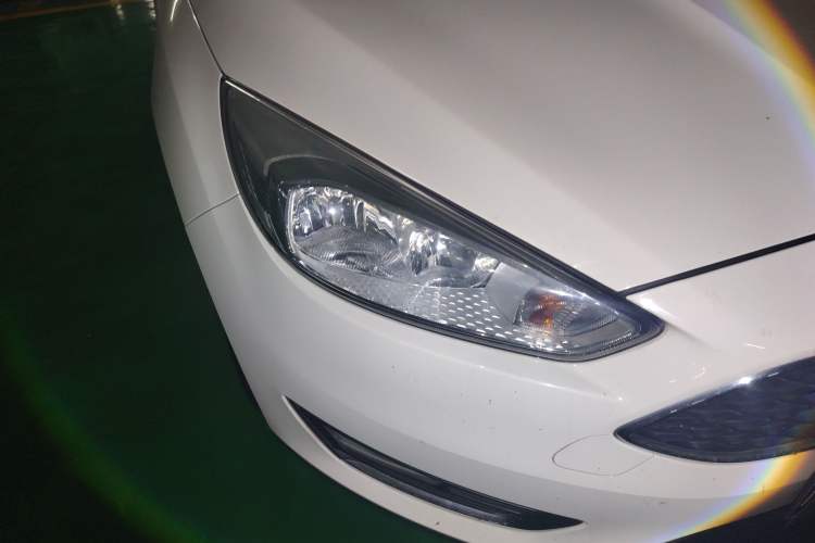 Used Ford Focus 2015 Hatchback 1.6L Automatic Fashion Edition
