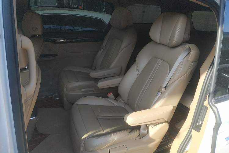 Used Buick GL8 2018 ES 28T Luxury Model China VI Standard
