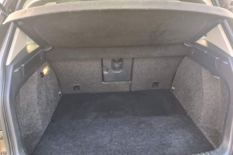 Used Volkswagen Tiguan 2017 300TSI Automatic Two-Wheel Drive Silk Road Luxury Edition
