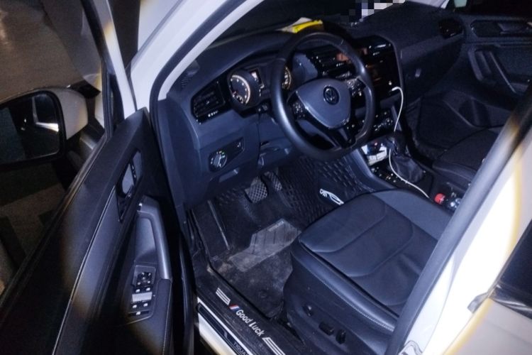 Used Volkswagen Tiguan L 2021 330TSI Automatic Two-Wheel Drive Smart Edition
