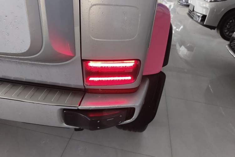 Used iCAR V23 2025 401 Two-Wheel Drive Intelligent Driving Version
