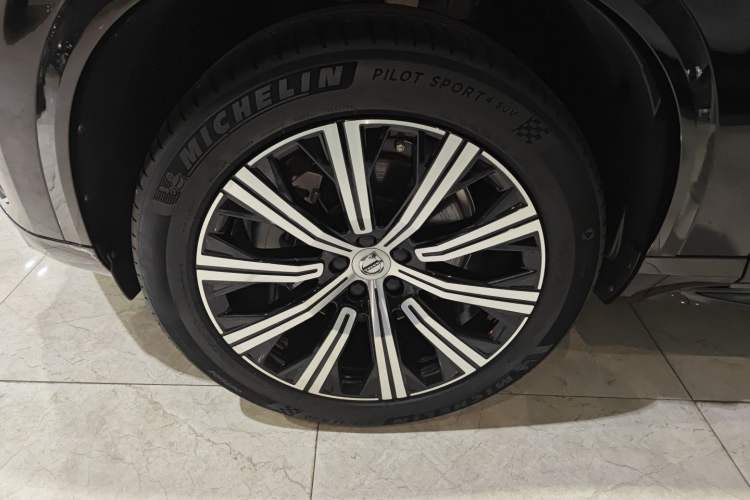 Used Volvo XC90 2022 B6 Zhiyi Luxury Edition 7-Seater
