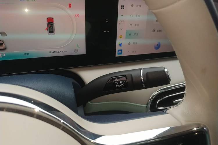 Used ORA Ballet Cat 2022 401 km Alice Edition