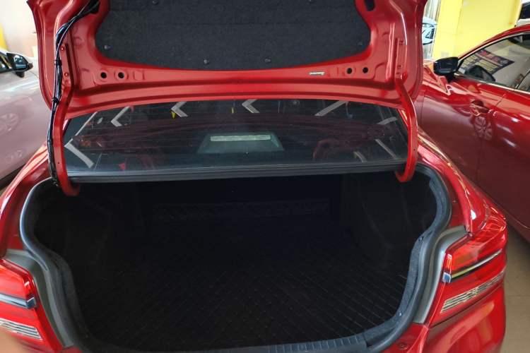 Used Toyota YARiS L 2021 1.5L CVT Leading Edition
