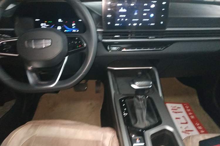 Used Geely Auto Emgrand 2026 Model 4th Generation 4 Millionth Anniversary Edition 1.5L CVT Overdrive Edition