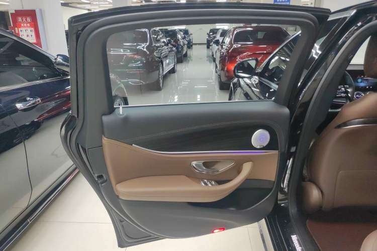 Used Mercedes-Benz E-Class New Energy 2022 Restyled E 350 e L Plug-in Hybrid Sports Sedan