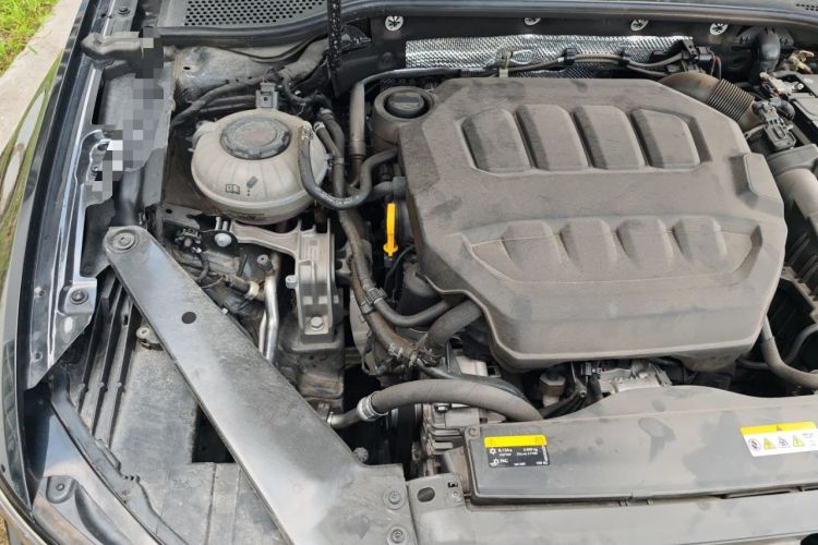 Used Volkswagen Magotan 2023 2 Million Units Limited Edition 330TSI DSG Leading Version
