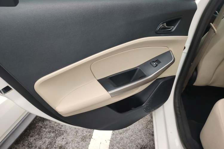 Used Ford Escort 2015 1.5L Manual Comfort Model
