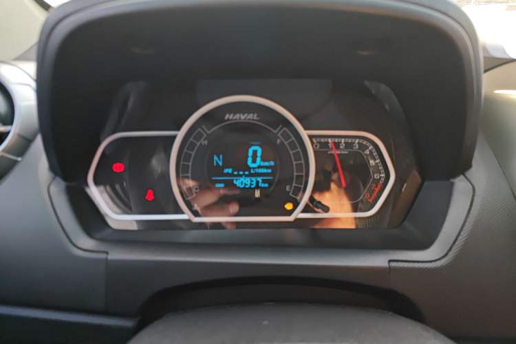 Used Haval H1 2017 Red-Label 1.5L AMT Luxury Model
