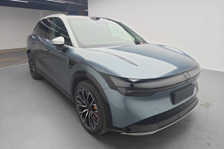 Used Zeekr 7X 2025 100 kWh Long-Range Rear-Wheel Drive with Intelligent Driving Features
