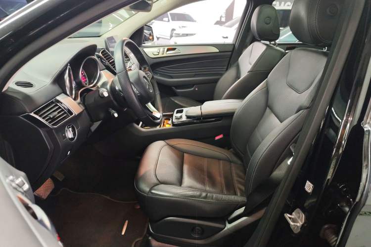 Used Mercedes-Benz GLE Coupe 2015 GLE 320 4MATIC Coupe SUV
